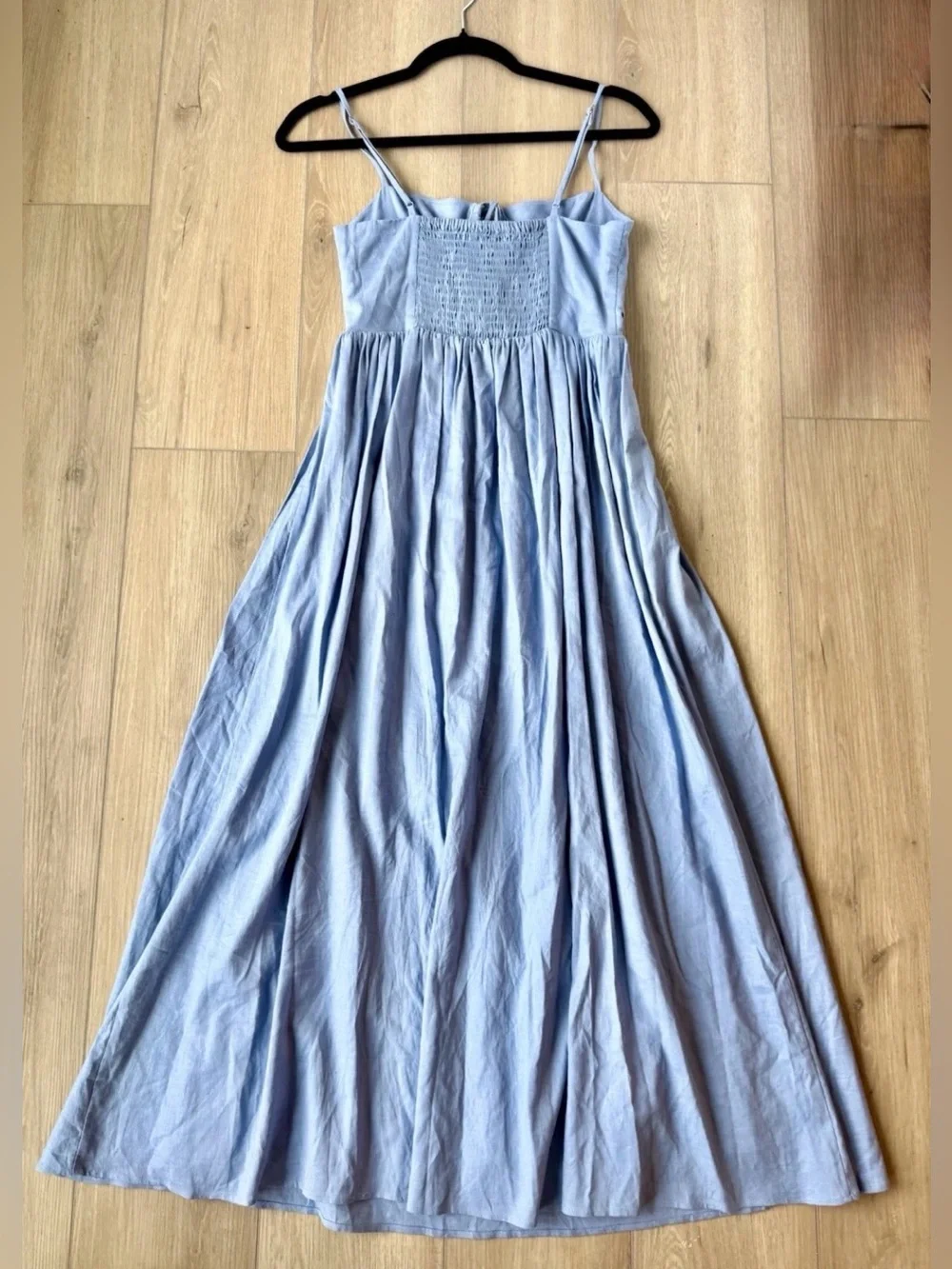 Sophie Rue Finn Dress XS
French Blue Tie Front Midi Smocked Back EUC Coastal EUC - Picture 6 of 14